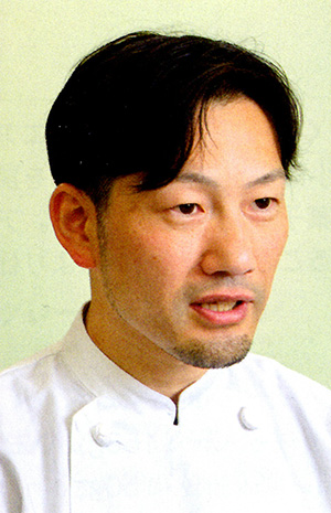 小熊　亮平シェフ